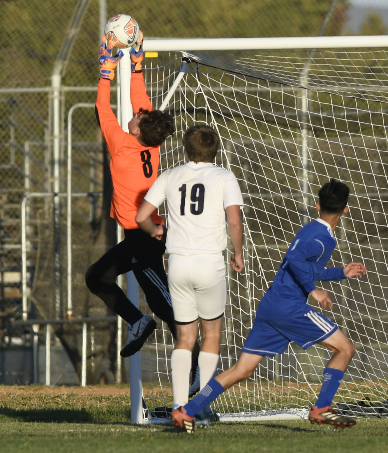 111819 OA Lompoc boys soccer 06.jpg